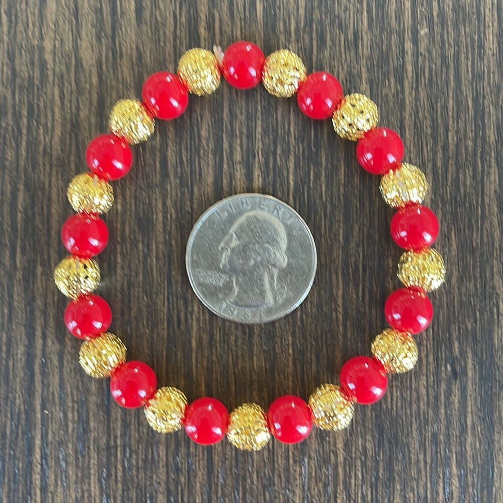HAND CRAFTED STRETCH BRACELET Red Coral Beads Gold Plated Filigree Beads - Picture 3 of 10